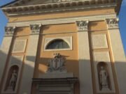 Verona nasconde il più grande reliquiario d’Europa: 30.000 resti sacri in una chiesa dimenticata