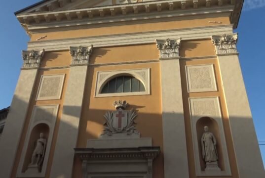Verona nasconde il più grande reliquiario d’Europa: 30.000 resti sacri in una chiesa dimenticata No News la rivista dell'ozio e della serendipità, Ozio e serendipità