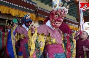 Festival di Dosmoche: spiritualità e danze nelle valli himalayane