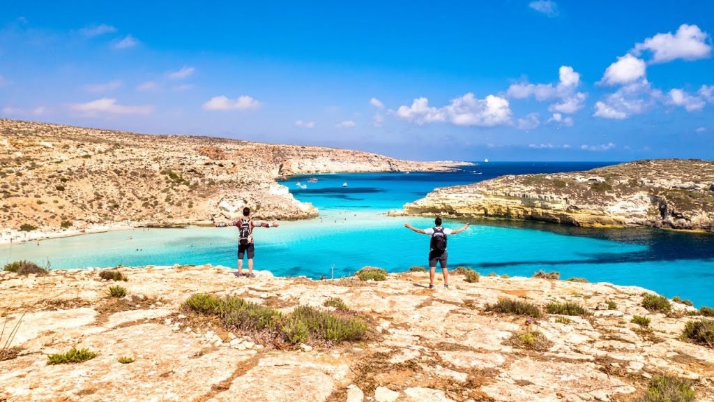 idee di viaggio in isole italiane meno conosciute, 10 isole italiane da scoprire