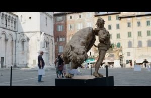 Lucca, una città che si fa tela per l’arte