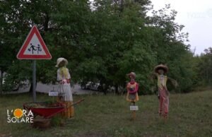 Alla scoperta del pittoresco villaggio degli spaventapasseri di Vendersi in Val Borbera