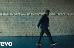 Gianni Morandi: “L’attrazione” è il nuovo singolo firmato da Lorenzo Jovanotti