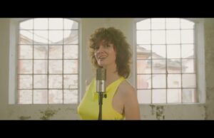 TI HO VISTA IERI” il nuovo brano della cantautrice PATRIZIA LAQUIDARA