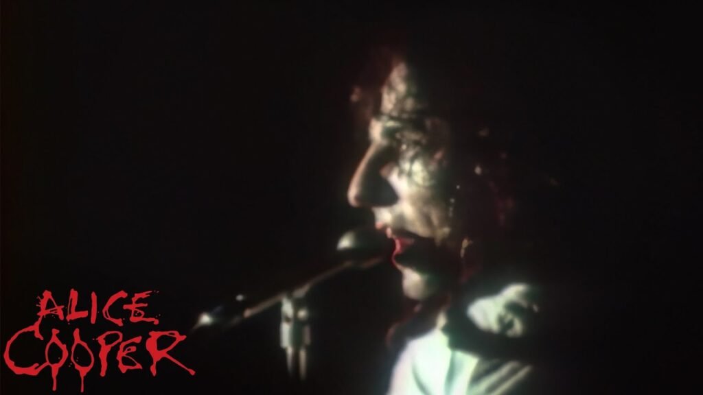 Alice Cooper concerti 2025, ALICE COOPER, unica data italiana l&#8217;8 luglio al Sequoie Music Park di Bologna!