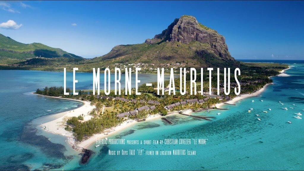 cascata sottomarina Le Morne Mauritius, L’illusione sottomarina di Le Morne: quando sabbia e oceano dipingono cascate impossibili