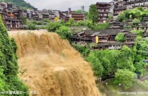 Furong Ancient Town: il borgo millenario sulla cascata dello Hunan
