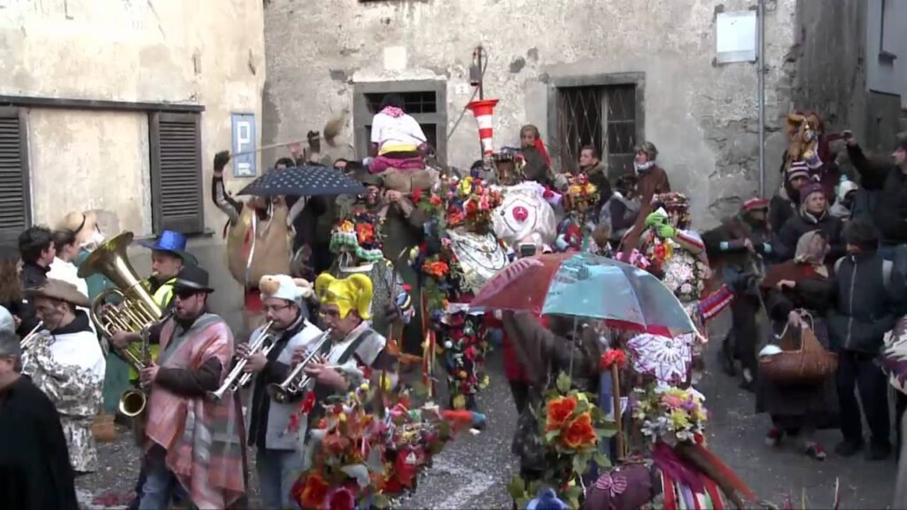 Carnevale di Schignano Valle Intelvi 2026, Carnevale di Schignano: maschere di legno e riti ancestrali nella Valle Intelvi lombarda