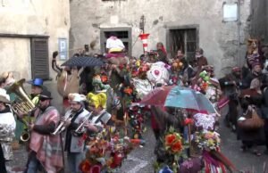 Carnevale di Schignano: maschere di legno e riti ancestrali nella Valle Intelvi lombarda No#News la rivista dell'ozio e della serendipità, Ozio e serendipità