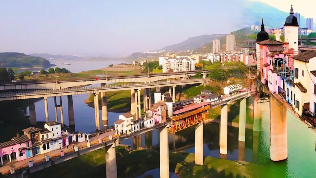 città sul ponte Linshi Chongqing, Linshi: la città cinese costruita interamente su un ponte sul fiume Jialing