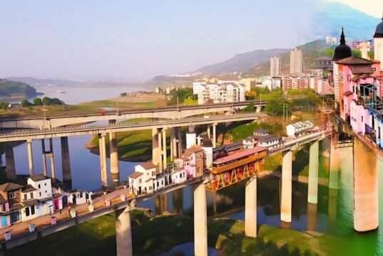 Linshi: la città cinese costruita interamente su un ponte sul fiume Jialing No News la rivista dell'ozio e della serendipità, Ozio e serendipità