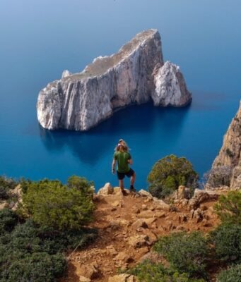 Un sentiero sardo conquista il mondo: quando il passato minerario diventa futuro del turismo