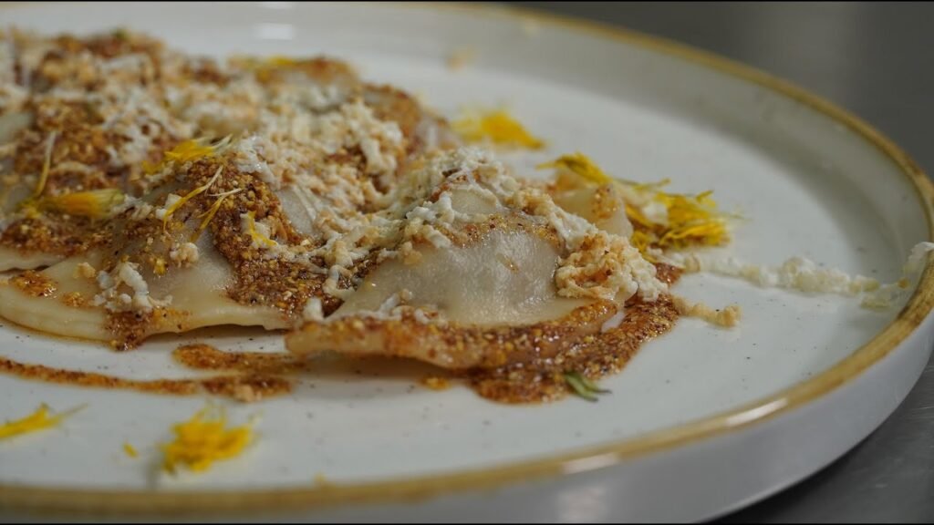 cjarsons ricetta tradizione Carnia Friuli storia, I cjarsons della Carnia: il raviolo senza ricetta che racconta secoli di storia, spezie e identità friulana