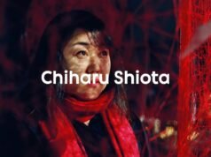 Fili nell’oscurità: Chiharu Shiota trasforma la Hayward Gallery in una ragnatela di memoria e vita No News la rivista dell'ozio e della serendipità, Ozio e serendipità