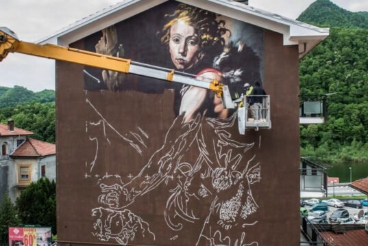 Quando i muri raccontano storie: l’arte urbana trasforma i borghi piemontesi in musei a cielo aperto No News la rivista dell'ozio e della serendipità, Ozio e serendipità