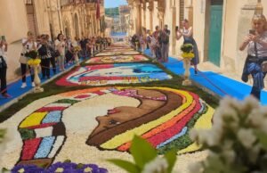 Noto, la capitale del barocco siciliano che rinasce ogni maggio