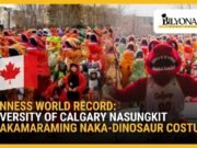 L’università di Calgary batte il record mondiale con 682 persone in costume da dinosauro