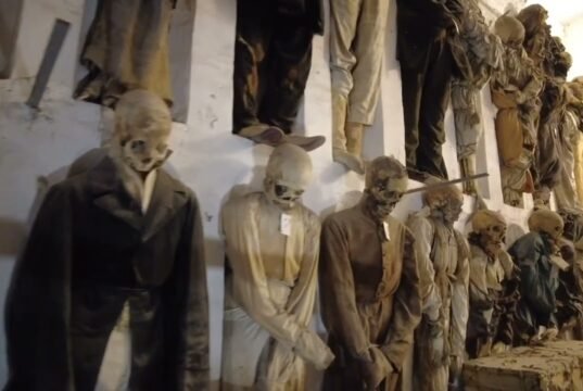 Sotto Palermo, dove i morti indossano ancora i loro abiti migliori No News la rivista dell'ozio e della serendipità, Ozio e serendipità