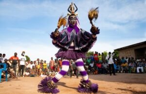 La Zaouli Mask Dance: un’espressione affascinante della cultura ivoriana