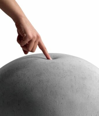 Gli oggetti invisibili del design quotidiano: perché i “panettoni” di Enzo Mari e le mollette da bucato raccontano la nostra civiltà
