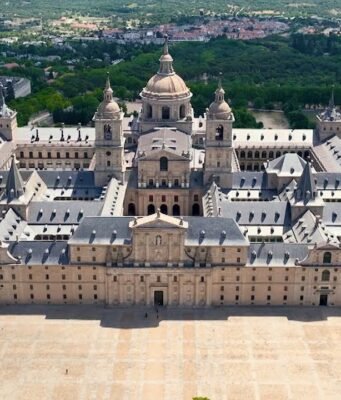 La pietra dell’eternità: la basilica de El Escorial e i segreti dei re di Spagna