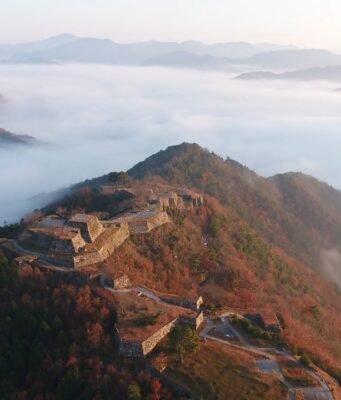 Il castello di Takeda: il castello che galleggia tra le nuvole