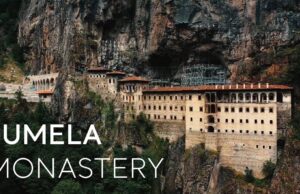Aggrappato alla roccia da sedici secoli: il monastero di Sumela sfida il tempo tra fede e abisso