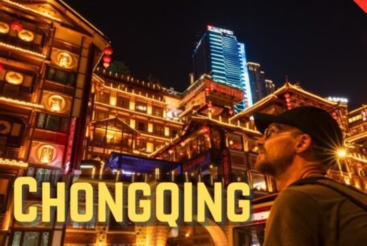 Chongqing: viaggio nella città verticale che sfida la gravità tra grattacieli e fiumi No News la rivista dell'ozio e della serendipità, Ozio e serendipità