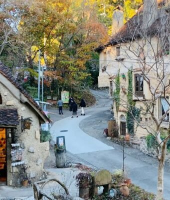 Nukumori no Mori: il villaggio che sembra uscito da un film di Studio Ghibli esiste davvero in Giappone