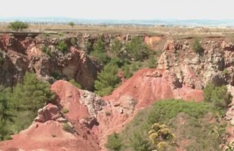 Miniere di bauxite di Spinazzola: il paesaggio marziano nel cuore della Puglia No News la rivista dell'ozio e della serendipità, Ozio e serendipità