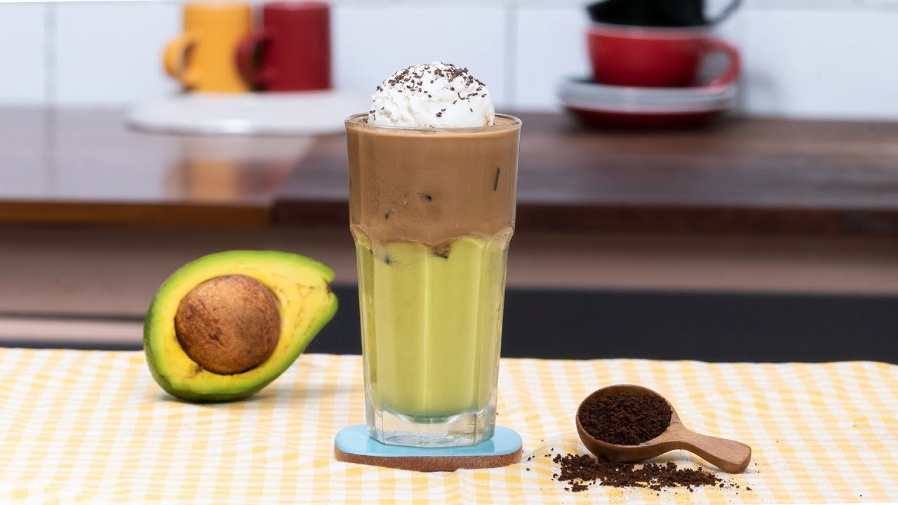 avocado e caff232 insieme nel bicchiere da Nonewsmagazine.com avocado e caff232 insieme nel bicchiere
