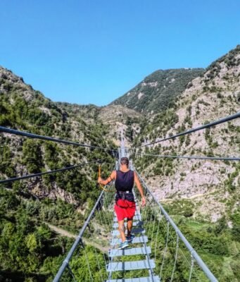 Il ponte tibetano più lungo del mondo è in Basilicata: 586 metri sospesi tra due parchi nazionali