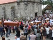 Il paese dove i vivi si fanno seppellire per ringraziare di essere ancora vivi