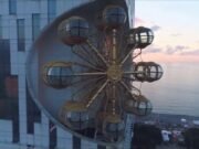 La ruota nel cielo: dentro la Batumi Tower, il grattacielo con la ruota panoramica integrata nella facciata