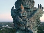 Garuda Wisnu Kencana: il colosso di pietra e rame che veglia su Bali