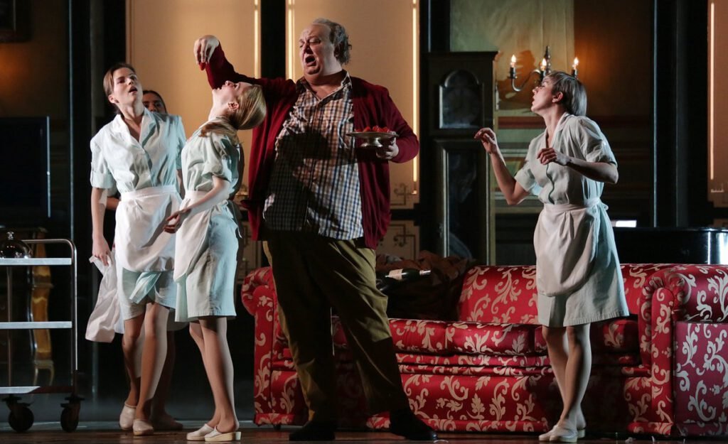 #Michieletto manda Falstaff in pensione alla Scala