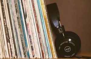 La rinascita dark: quando la GenZ riscopre il post-punk anni ’80