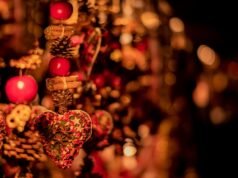 Alla scoperta delle bizzarrie del Natale nel mondo