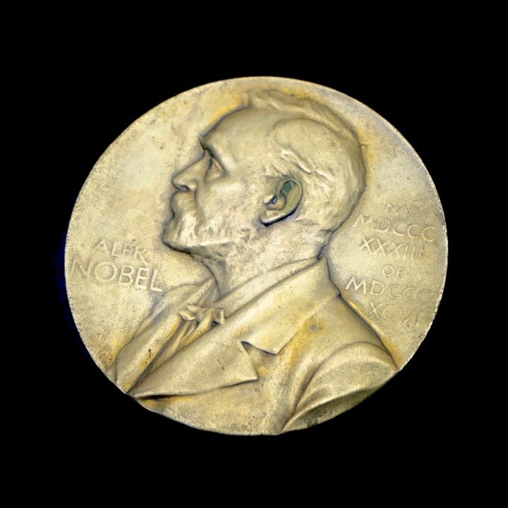#Nobel 2020: 5 scoperte mediche che hanno cambiato il mondo (ma non hanno vinto il premio)