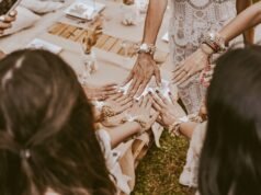 Dire “sì” tra gli scaffali: Ikea trasforma i suoi negozi in sale da cerimonia per matrimoni low cost