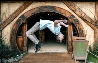 Parkour over 60: a Singapore gli anziani si allenano a cadere (e a rialzarsi) No News la rivista dell'ozio e della serendipità, Ozio e serendipità