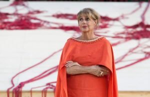 Lisistrata al Teatro Carcano di Milano: la commedia di Aristofane contro la guerra No#News la rivista dell'ozio e della serendipità, Ozio e serendipità