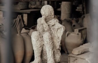 I volti del Vesuvio: Pompei inaugura il memoriale permanente dei calchi delle vittime No News la rivista dell'ozio e della serendipità, Ozio e serendipità