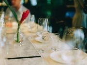 Rivoluzione gastronomica negli aeroporti: quando l’attesa diventa gourmet