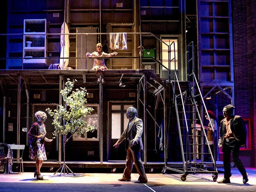 #Rumori fuori scena: la commedia per antomasia