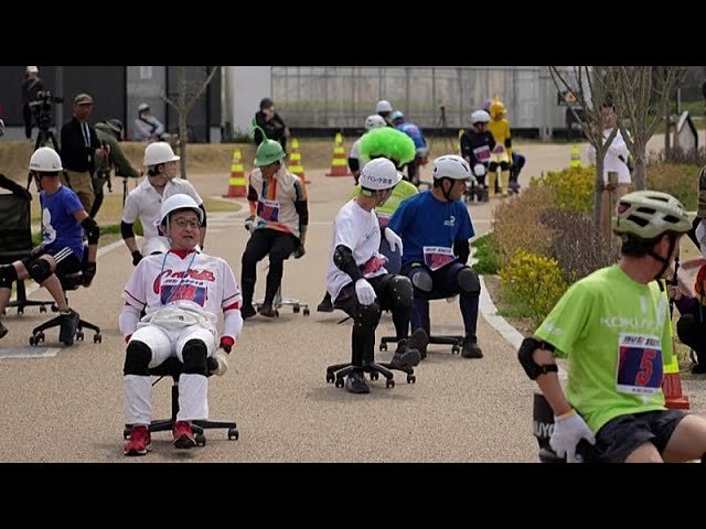 in giappone si corre il gran premio pi249 assurdo del mondo seduti su sedie da ufficio da Nonewsmagazine.com in giappone si corre il gran premio pi249 assurdo del mondo seduti su sedie da ufficio
