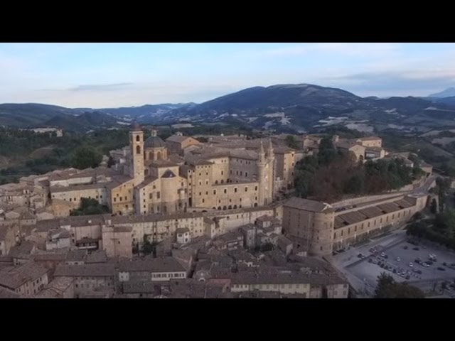 idee di viaggio nell'entroterra marchigiano e romagnolo, Terre di confine: il Montefeltro