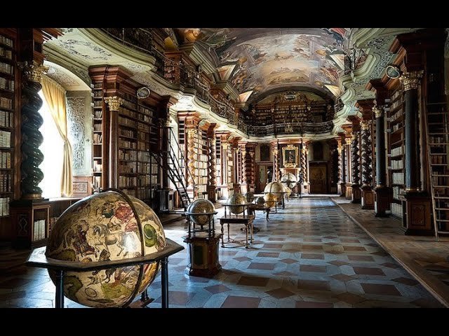 Il regno dei libri barocchi: viaggio nella biblioteca Klementinum di Praga