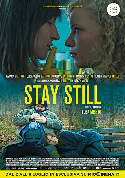 Stay Still, un racconto di folle normalità #Stay Still, un racconto di folle normalità