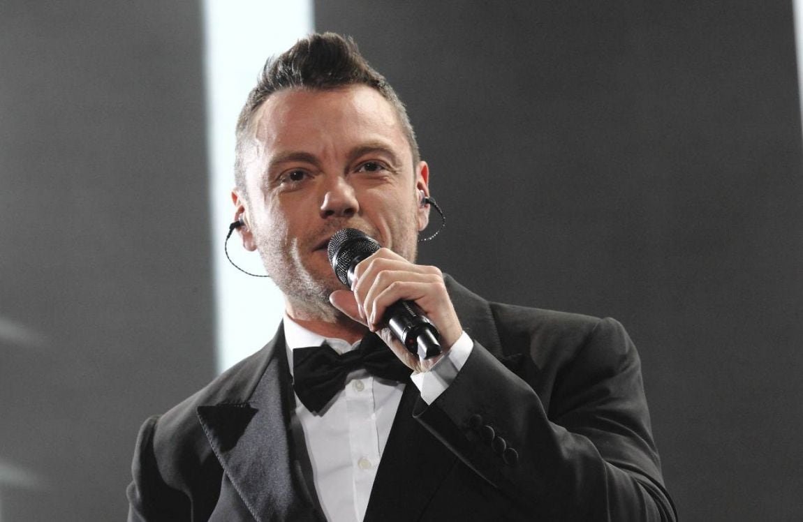 #Tiziano Ferro commuove e si commuove a San Siro #Tiziano Ferro commuove e si commuove a San Siro
